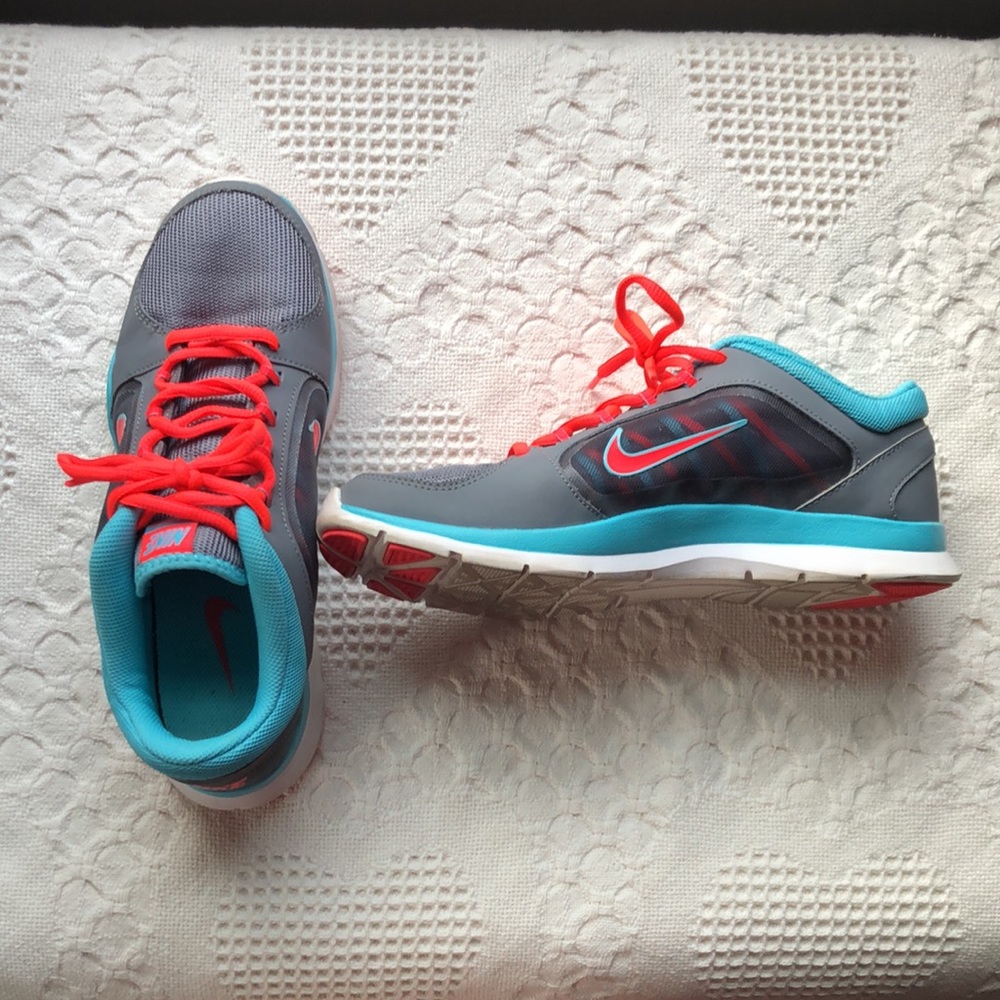 Nike Running Shoes Size 9